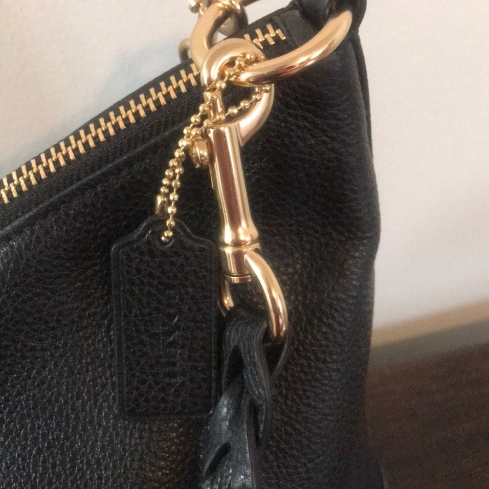 Coach purse - Picture 2 of 9
